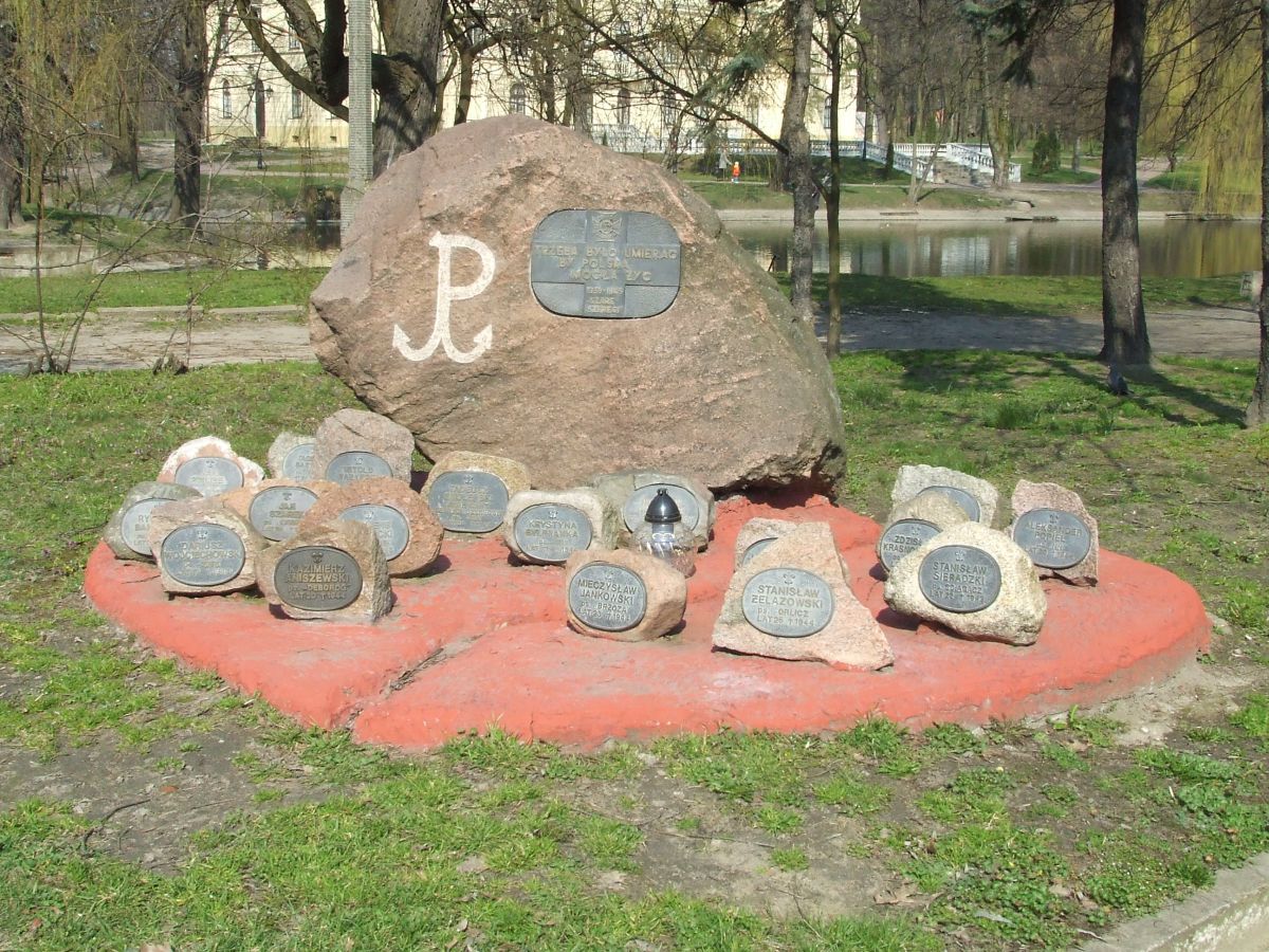 pomnik harcerzy Szarych Szeregów